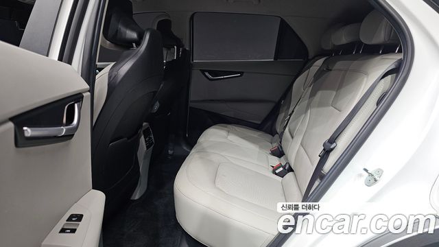 Kia Niro EV Earth 2024 — фото 16