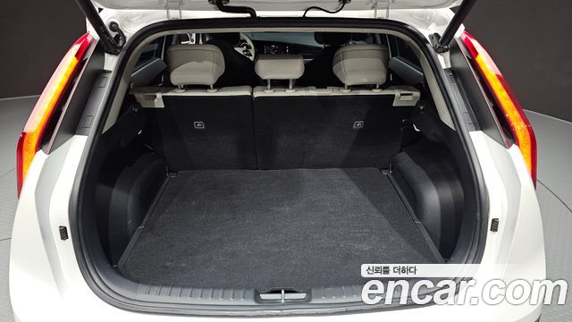 Kia Niro EV Earth 2024 — фото 43