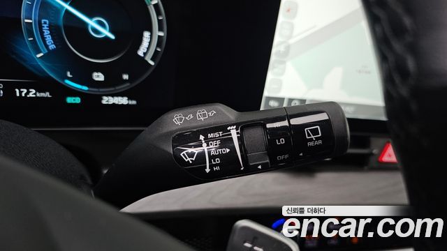 Kia Sportage Hybrid (V) Signature Gravity 2WD 2023 — фото 30