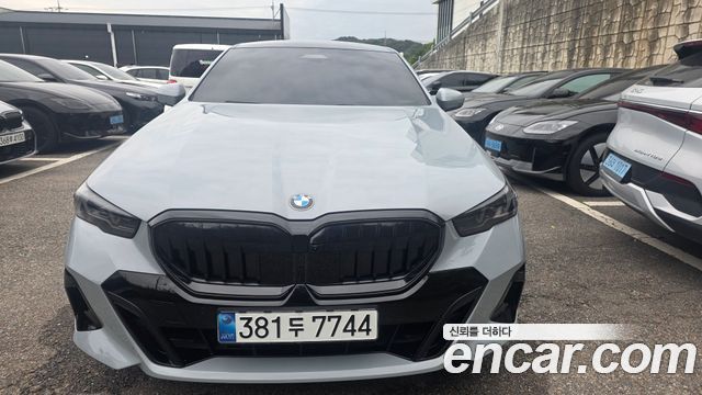 BMW 5 Series (G60) 530i xDrive M Sport Pro Special Edition 2026 — фото 3