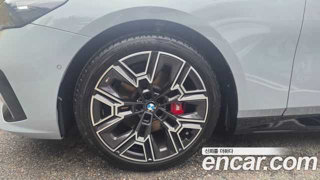 BMW 5 Series (G60) 530i xDrive M Sport Pro Special Edition 2026 — фото 18