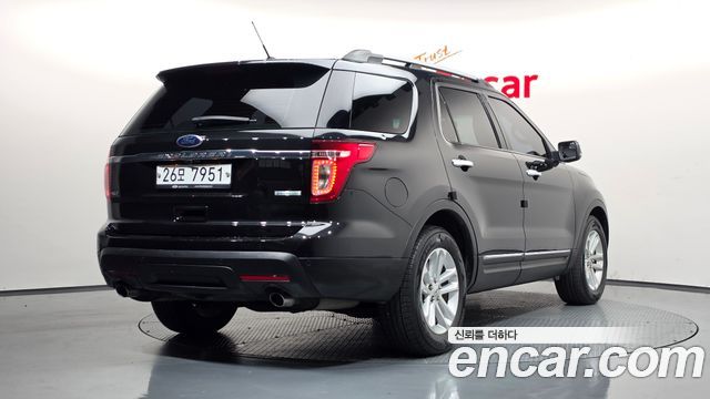 Ford Explorer 2.0 Ecoboost 2WD 5th 2013 — фото 2