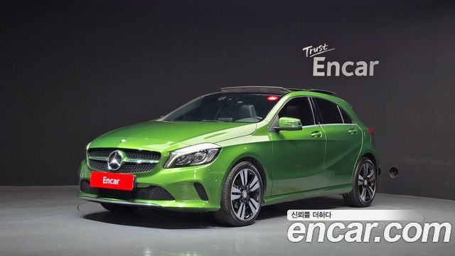 Mercedes-Benz A-Class (W176) A200