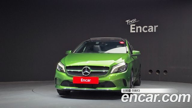 Mercedes-Benz A-Class (W176) A200 2017 — фото 3