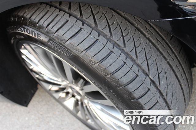 Kia K9 3.8 GDI AWD PlatinumⅡ 2019 — фото 23