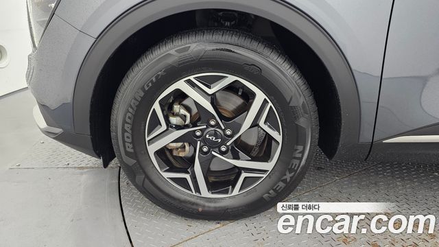 Kia Sportage (V) Gasoline 1.6 Turbo 2WD Prestige 2023 — фото 5