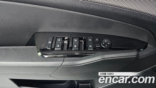 Kia Sportage (V) Gasoline 1.6 Turbo 2WD Prestige 2023 — фото 18