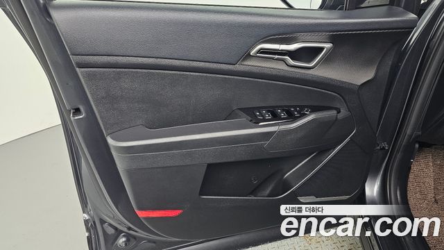 Kia Sportage (V) Gasoline 1.6 Turbo 2WD Prestige 2023 — фото 24