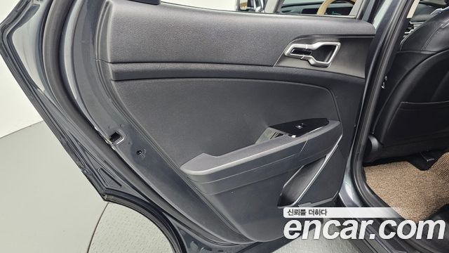 Kia Sportage (V) Gasoline 1.6 Turbo 2WD Prestige 2023 — фото 25