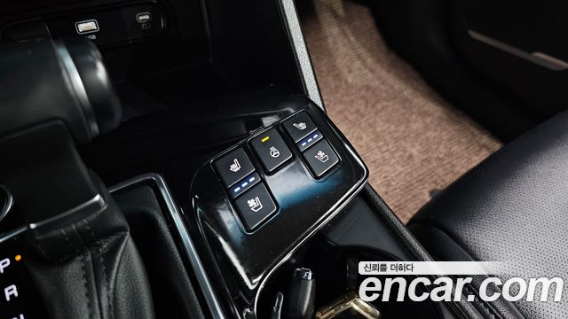 Kia Sportage (V) Gasoline 1.6 Turbo 2WD Prestige 2023 — фото 27