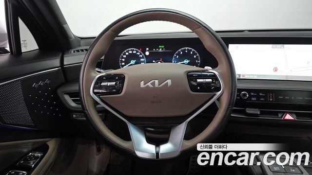 Kia K8 2.5 Gasoline 2WD Noblesse 2024 — фото 17
