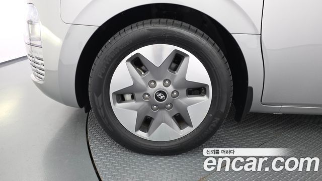 Hyundai Staria Tourer 11-Seater Modern 2023 — фото 5