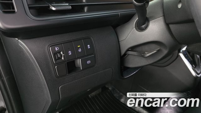 Hyundai Staria Tourer 11-Seater Modern 2023 — фото 14