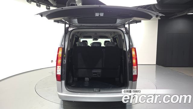 Hyundai Staria Tourer 11-Seater Modern 2023 — фото 20
