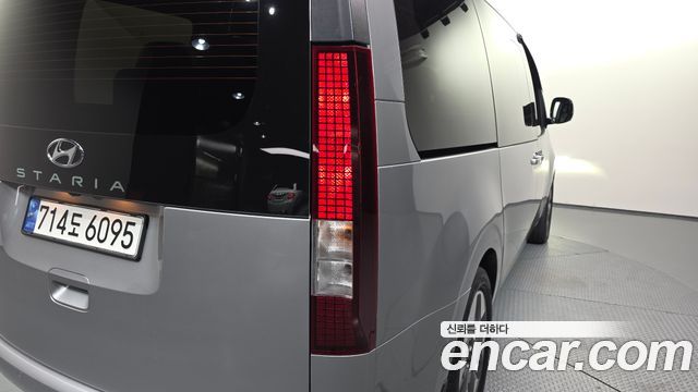 Hyundai Staria Tourer 11-Seater Modern 2023 — фото 23
