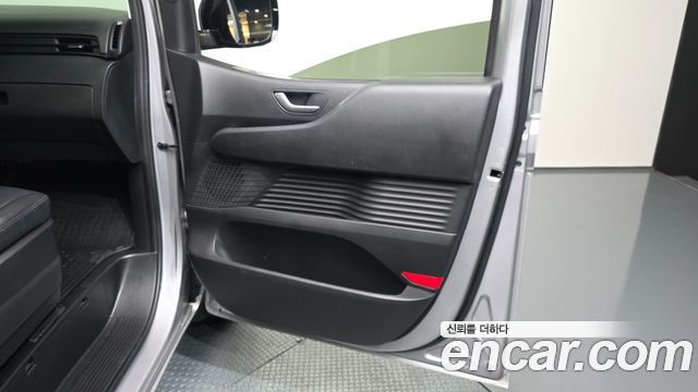 Hyundai Staria Tourer 11-Seater Modern 2023 — фото 25