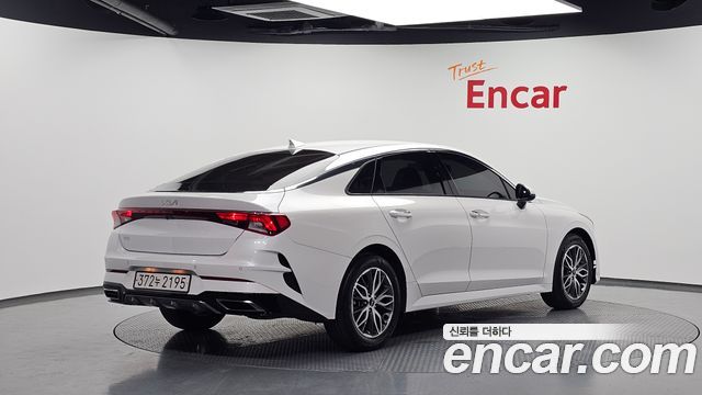 Kia K5 (III) 2.0 Prestige 2023 — фото 2