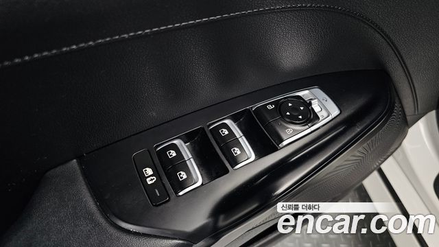 Kia K5 (III) 2.0 Prestige 2023 — фото 17