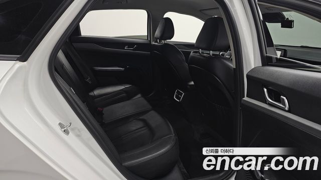 Kia K5 (III) 2.0 Prestige 2023 — фото 26