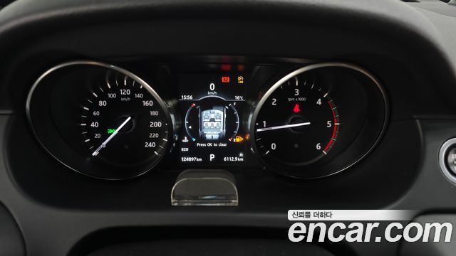 Land Rover Discovery Sport 2.0 TD4 HSE Luxury 2017 — фото 8