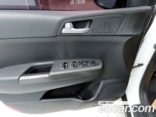 Kia Sportage The Bold Diesel 2.0 2WD Prestige 2020 — фото 16