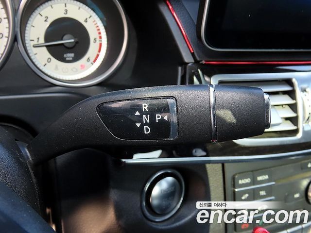 Mercedes-Benz E-Class (W212) E220 Bluetec Avantgarde Sport 2016 — фото 10