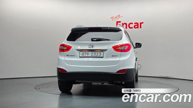 Hyundai Tucson ix Diesel(e-VGT) 2WD Premium 2014 — фото 4
