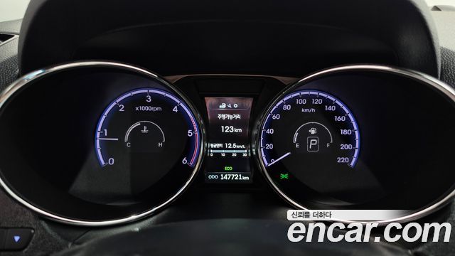 Hyundai Tucson ix Diesel(e-VGT) 2WD Premium 2014 — фото 8