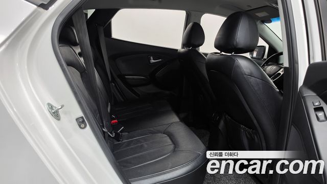 Hyundai Tucson ix Diesel(e-VGT) 2WD Premium 2014 — фото 12