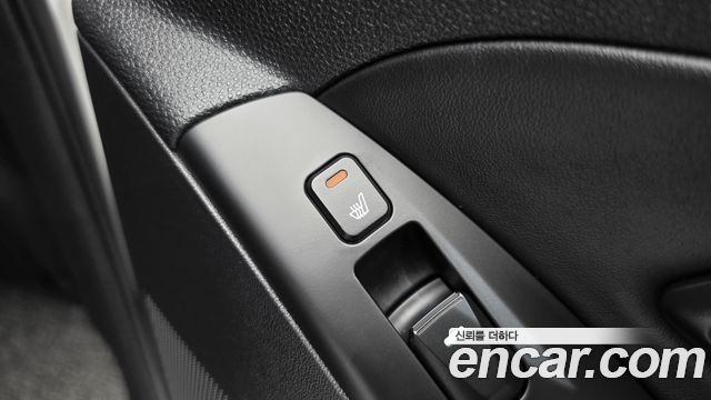 Hyundai Tucson ix Diesel(e-VGT) 2WD Premium 2014 — фото 19