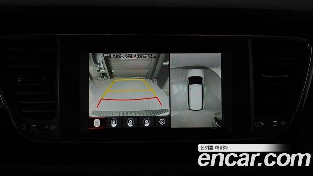 Kia Carnival 9-Seater Hi-Limousine Noblesse Special 2019 — фото 15
