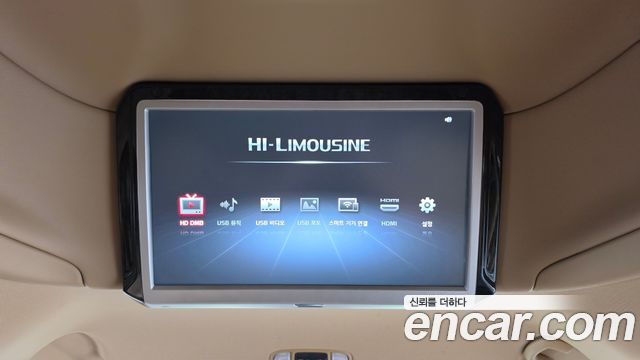 Kia Carnival 9-Seater Hi-Limousine Noblesse Special 2019 — фото 18