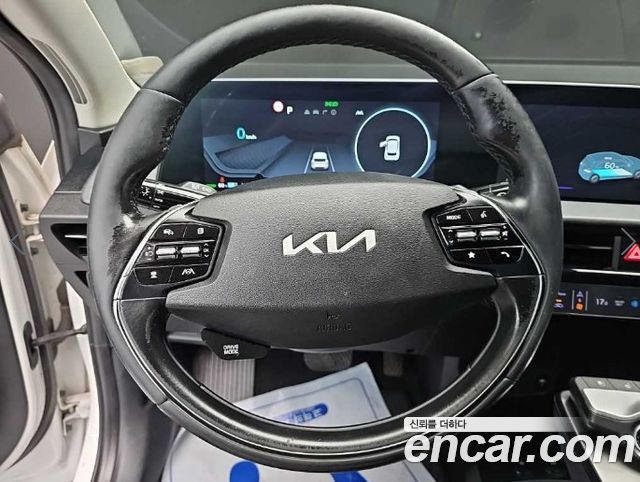 Kia EV6 Long Range Air 2022 — фото 9