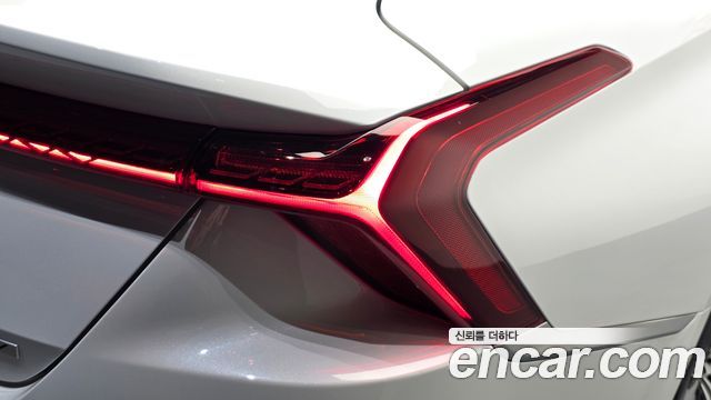 Kia K8 Hybrid Signature Special 2024 — фото 29