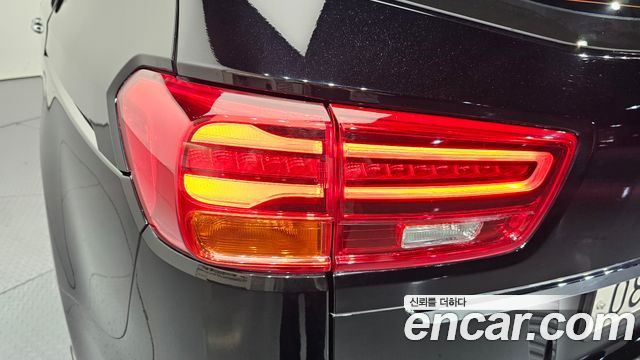 Kia Carnival Gasoline 7-Seater Limousine President 2019 — фото 23