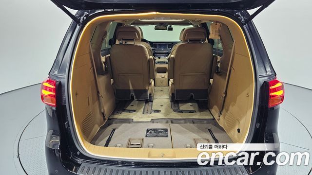 Kia Carnival Gasoline 7-Seater Limousine President 2019 — фото 29