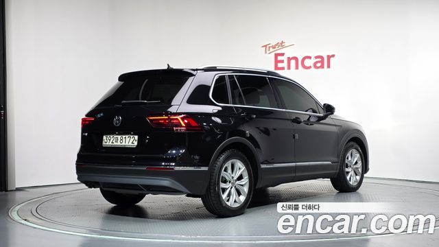 Volkswagen Tiguan (II) 2.0 TDI Premium 2020 — фото 2