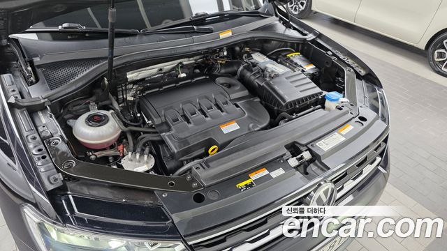 Volkswagen Tiguan (II) 2.0 TDI Premium 2020 — фото 6