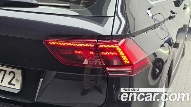 Volkswagen Tiguan (II) 2.0 TDI Premium 2020 — фото 23