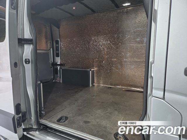 Renault Korea Master 2.3 Van S 2019 — фото 9