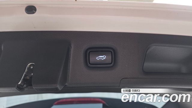 Hyundai Santa Fe Diesel 2.2 2WD Exclusive 2023 — фото 30