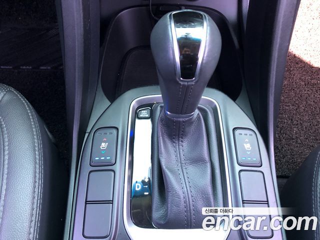 Hyundai Santa Fe (DM) Diesel(e-VGT) 2.0 2WD Premium 2015 — фото 7