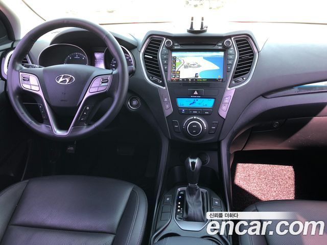 Hyundai Santa Fe (DM) Diesel(e-VGT) 2.0 2WD Premium 2015 — фото 19