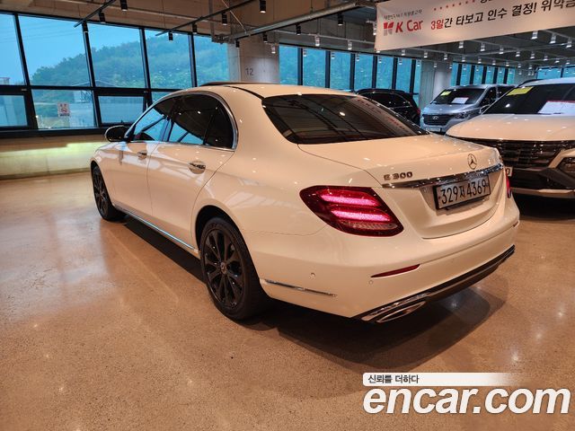 Mercedes-Benz E-Class (W213) E300 4MATIC Exclusive 2020 — фото 5