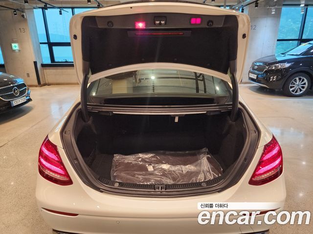 Mercedes-Benz E-Class (W213) E300 4MATIC Exclusive 2020 — фото 7
