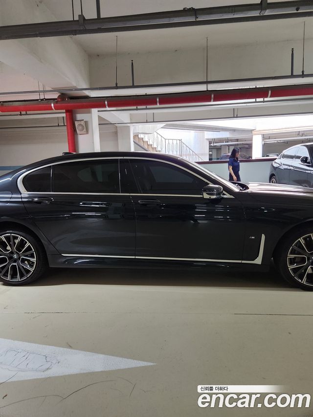 BMW 7 Series (G11) 745Le iPerformance M Sport 2020 — фото 9