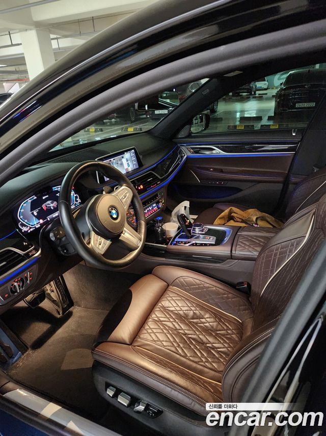BMW 7 Series (G11) 745Le iPerformance M Sport 2020 — фото 11