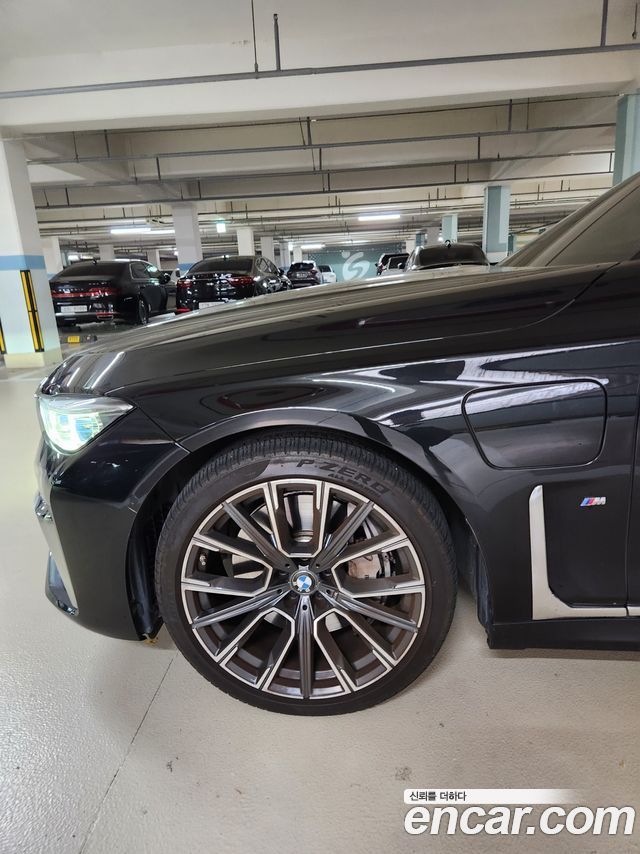 BMW 7 Series (G11) 745Le iPerformance M Sport 2020 — фото 12