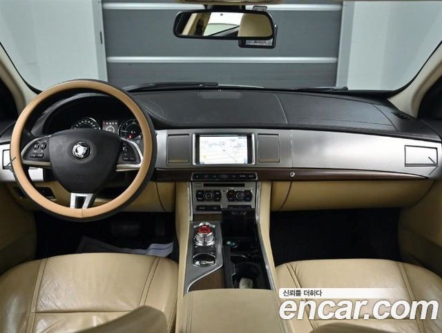 Jaguar XF 2.2D Luxury X250 2015 — фото 7