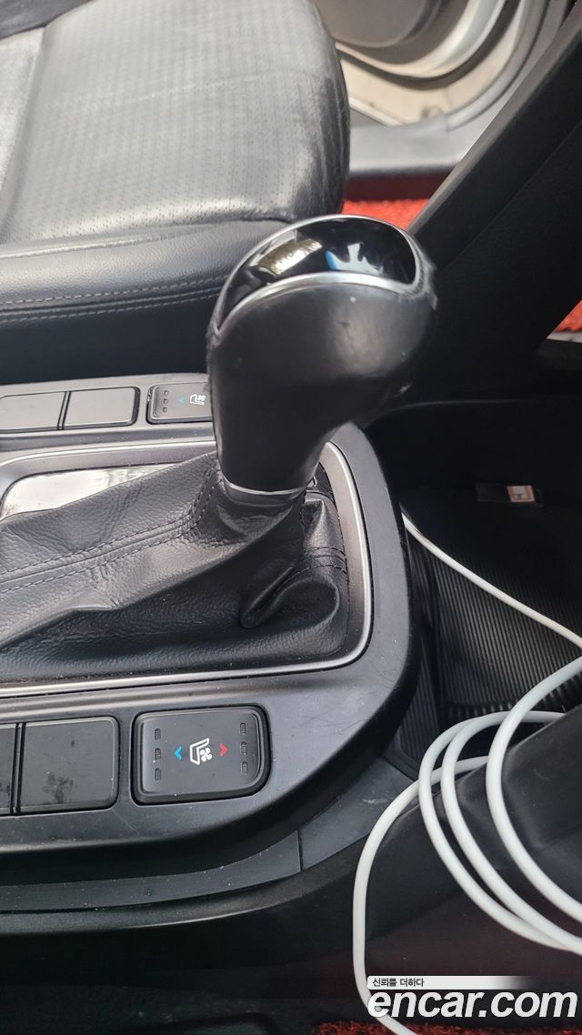 Hyundai Santa Fe (DM) Diesel(e-VGT) 2.0 2WD Premium 2014 — фото 19